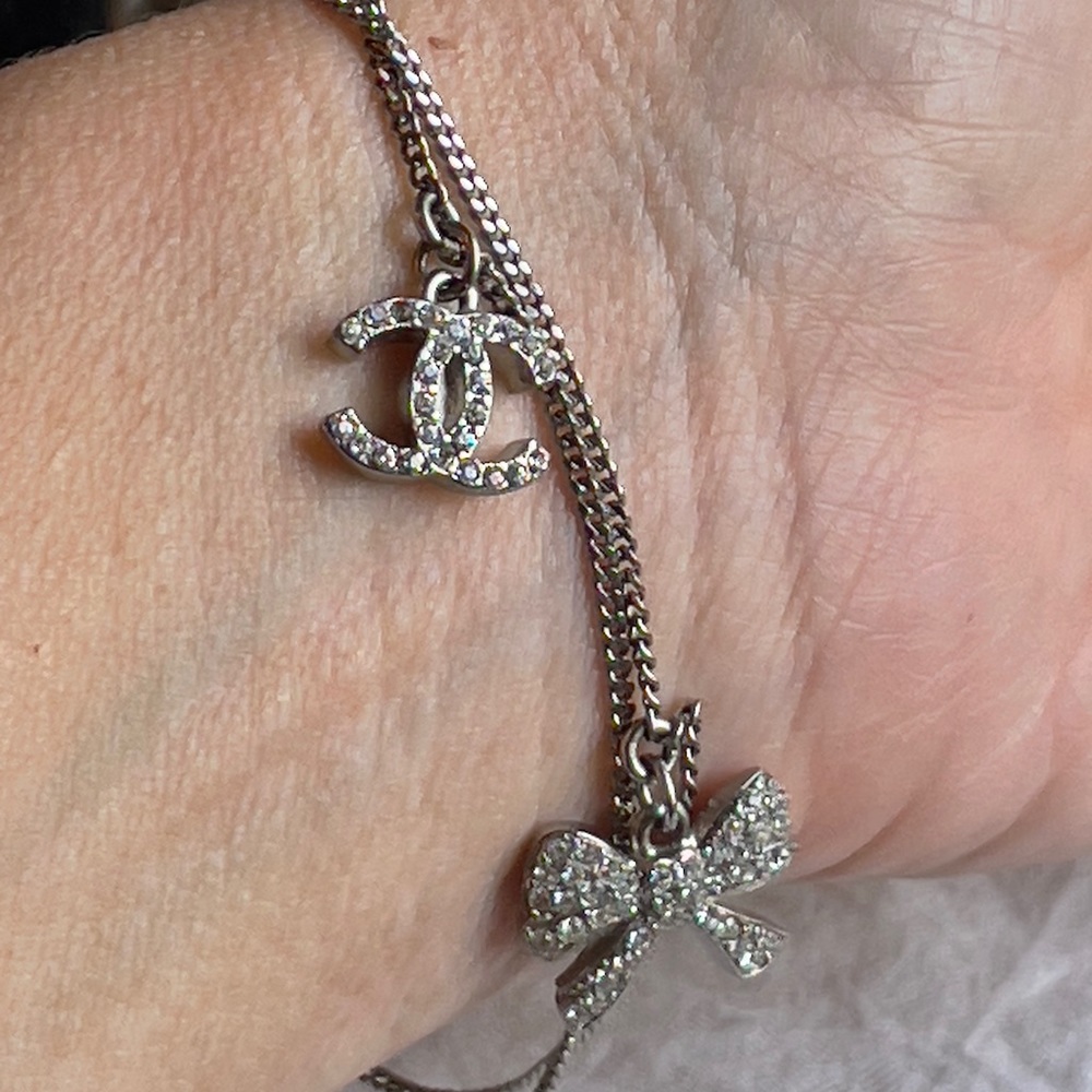 Authentic CHANEL Bracelet - Picture 14 of 17